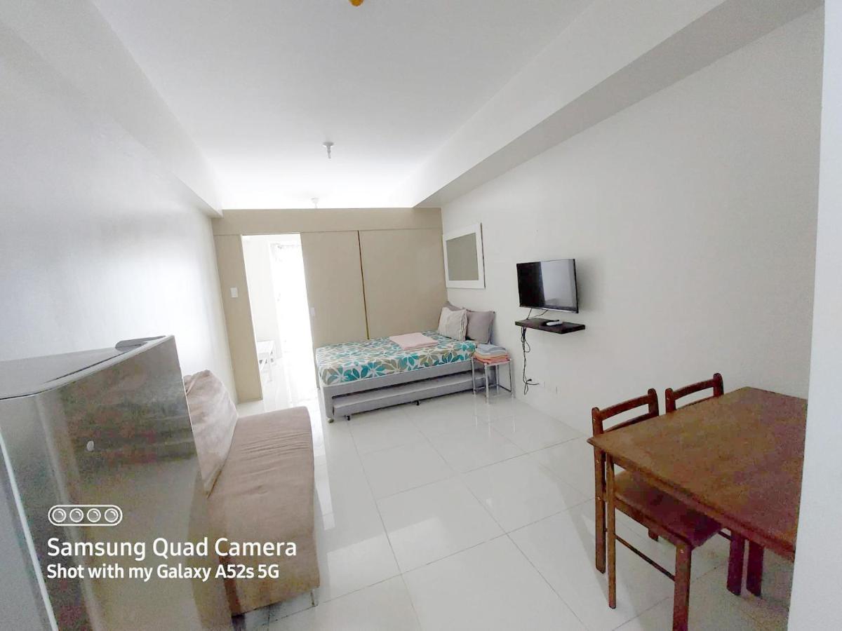 טגאיטאי Smdc Tagaytay Taal Lake Condo Cook Netflix No Balcony No Free Parking מראה חיצוני תמונה