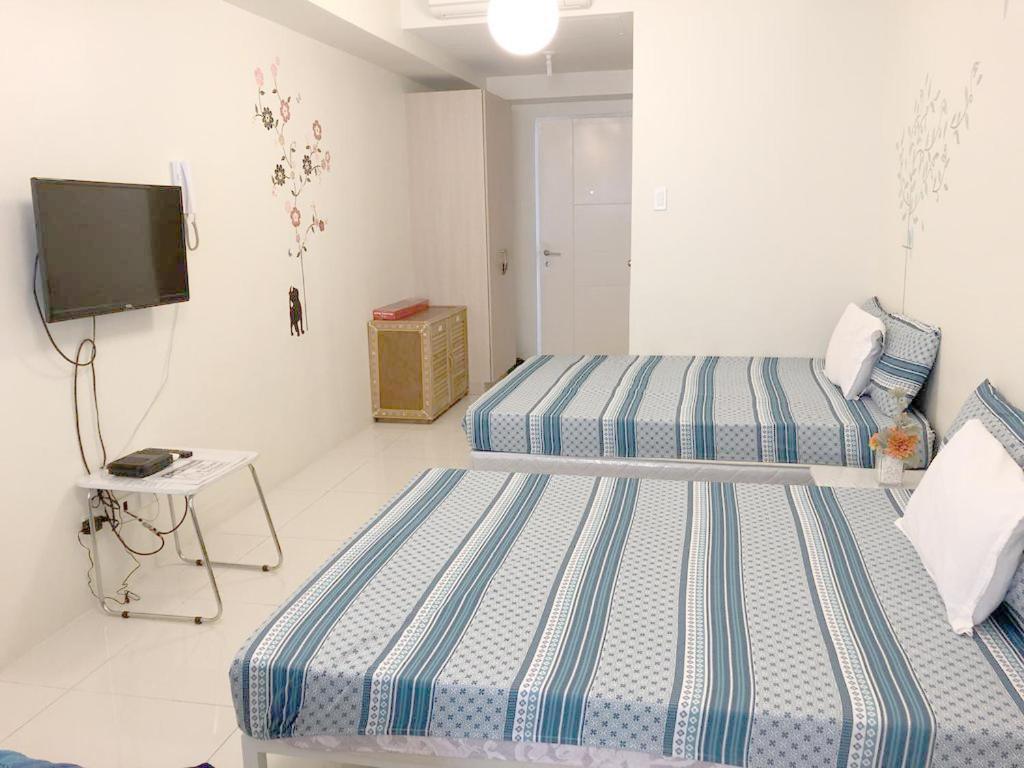 טגאיטאי Smdc Tagaytay Taal Lake Condo Cook Netflix No Balcony No Free Parking מראה חיצוני תמונה