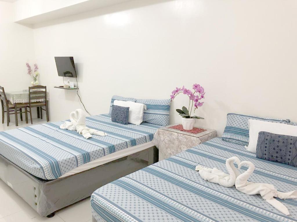 טגאיטאי Smdc Tagaytay Taal Lake Condo Cook Netflix No Balcony No Free Parking מראה חיצוני תמונה