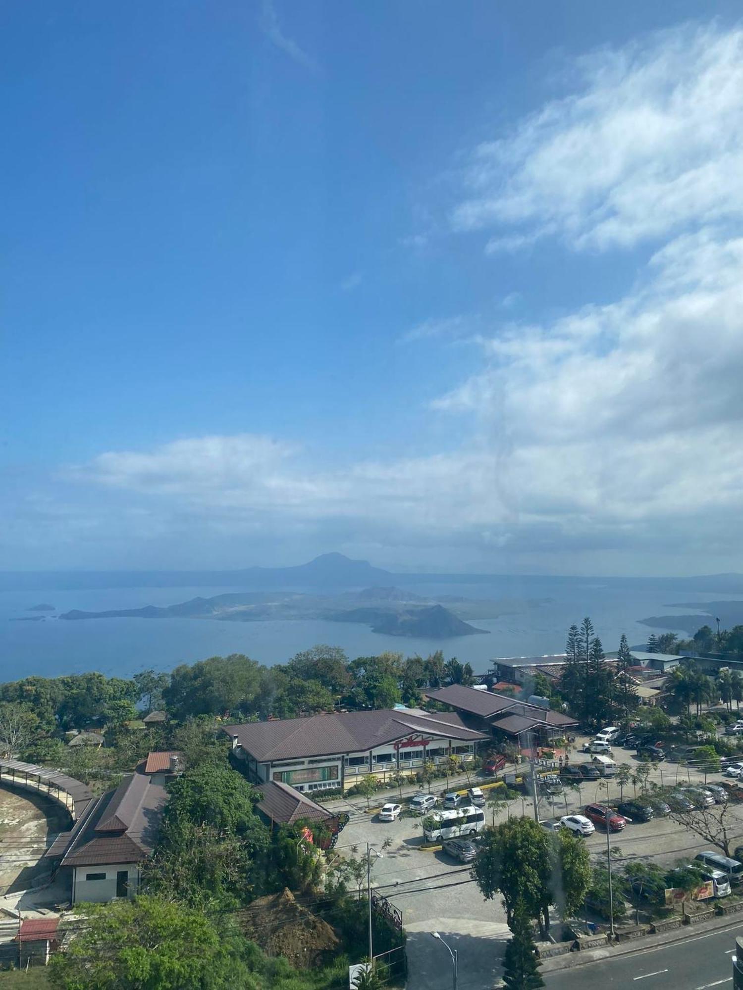 טגאיטאי Smdc Tagaytay Taal Lake Condo Cook Netflix No Balcony No Free Parking מראה חיצוני תמונה